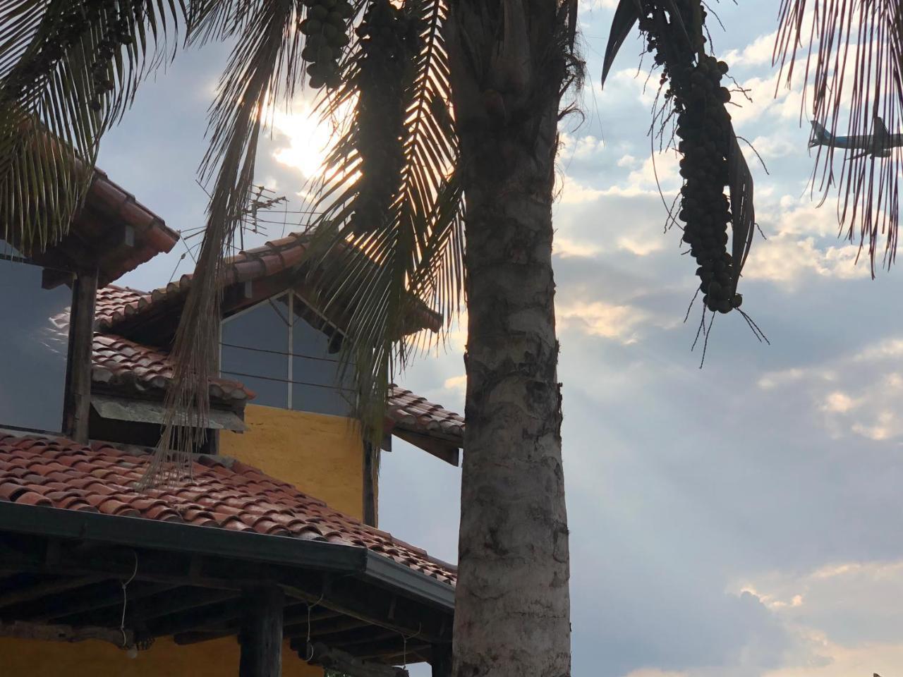 ホテル Springhills Quito Airport タバベラ エクステリア 写真
